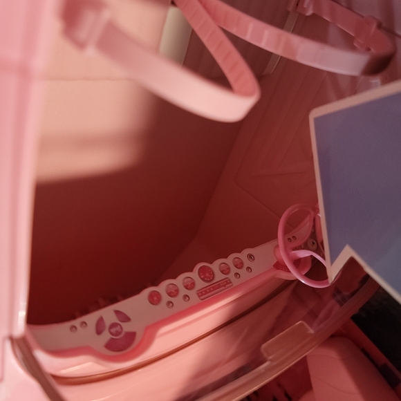 Barbie the Movie Corvette convertible remote control car - Picture 7 of 8